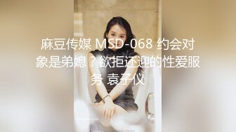 小夥子年纪轻轻就废了,高挑漂亮女友浑身解数都没能让小哥硬起来